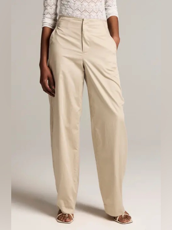 Vince Wide-Leg Chinos In Oatmeal Size 4